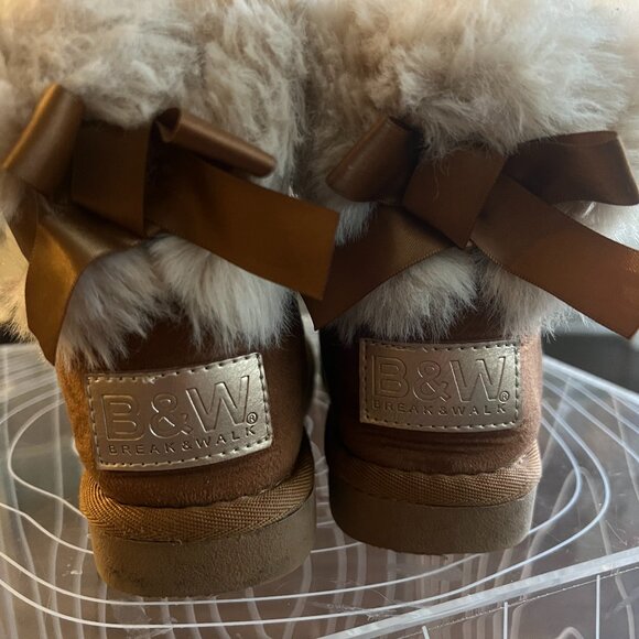 Australian boots for babies - Picture 1 of 5